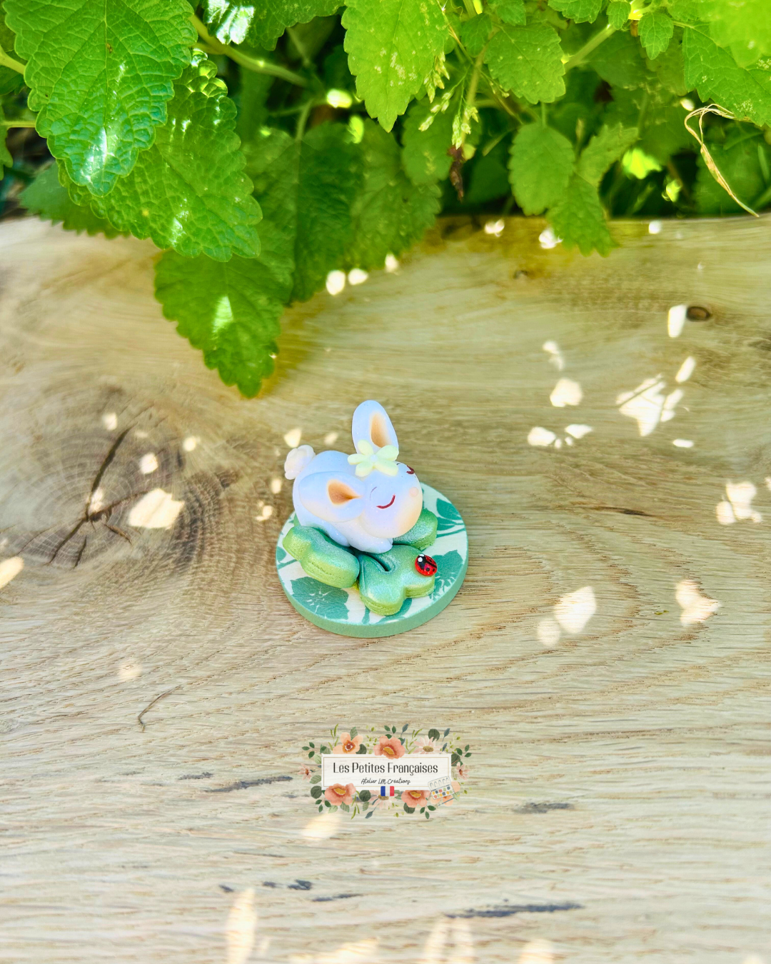 Clara - Lapin Trèfle Porte-Bonheur - Sculpture d'Art Unique