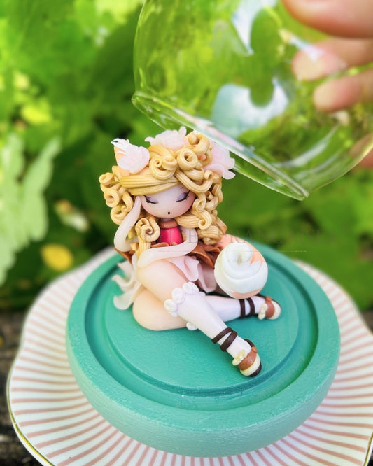 Poupée artisanale Adrienne renarde figurine de collection fait main France, marronnier lapins roux automne matin, cadeau Noel automne femme original, pièce unique 2/4, artisanat français Les Petites Françaises