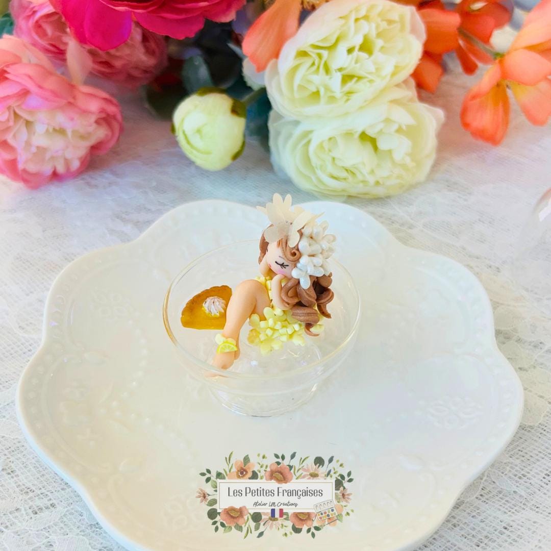 Margot - Sculpture d'Art Unique Parfumé - Sous Cloche