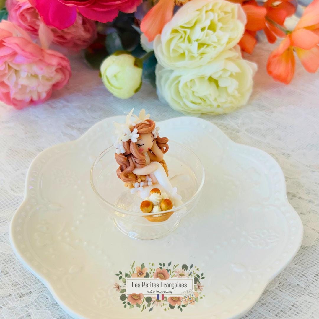 Honorine - Sculpture d'Art Unique Parfumé - Sous Cloche