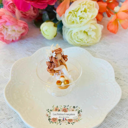 Honorine - Sculpture d'Art Unique Parfumé - Sous Cloche