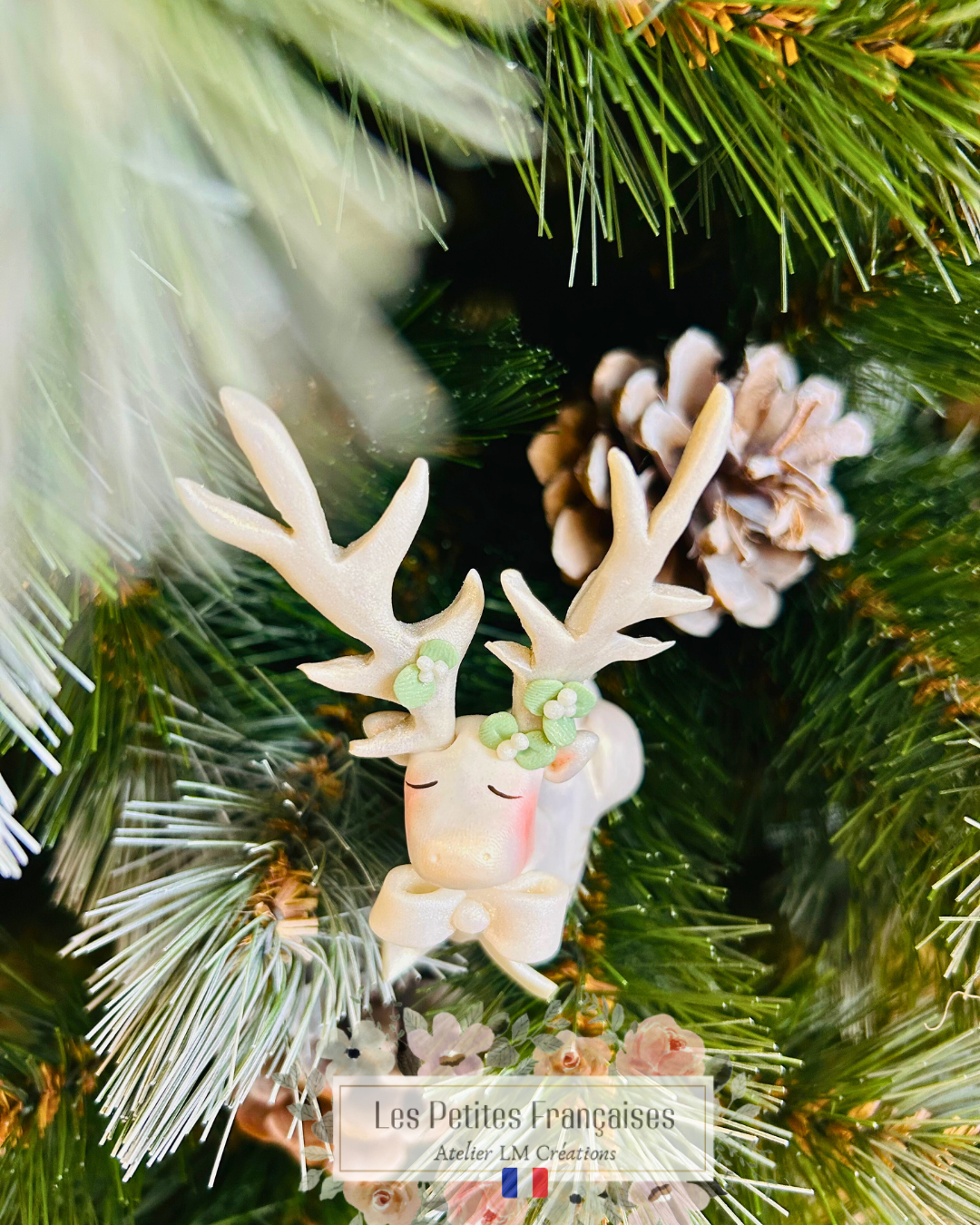 Henri - Cerf Blanc des Forêts Enneigées