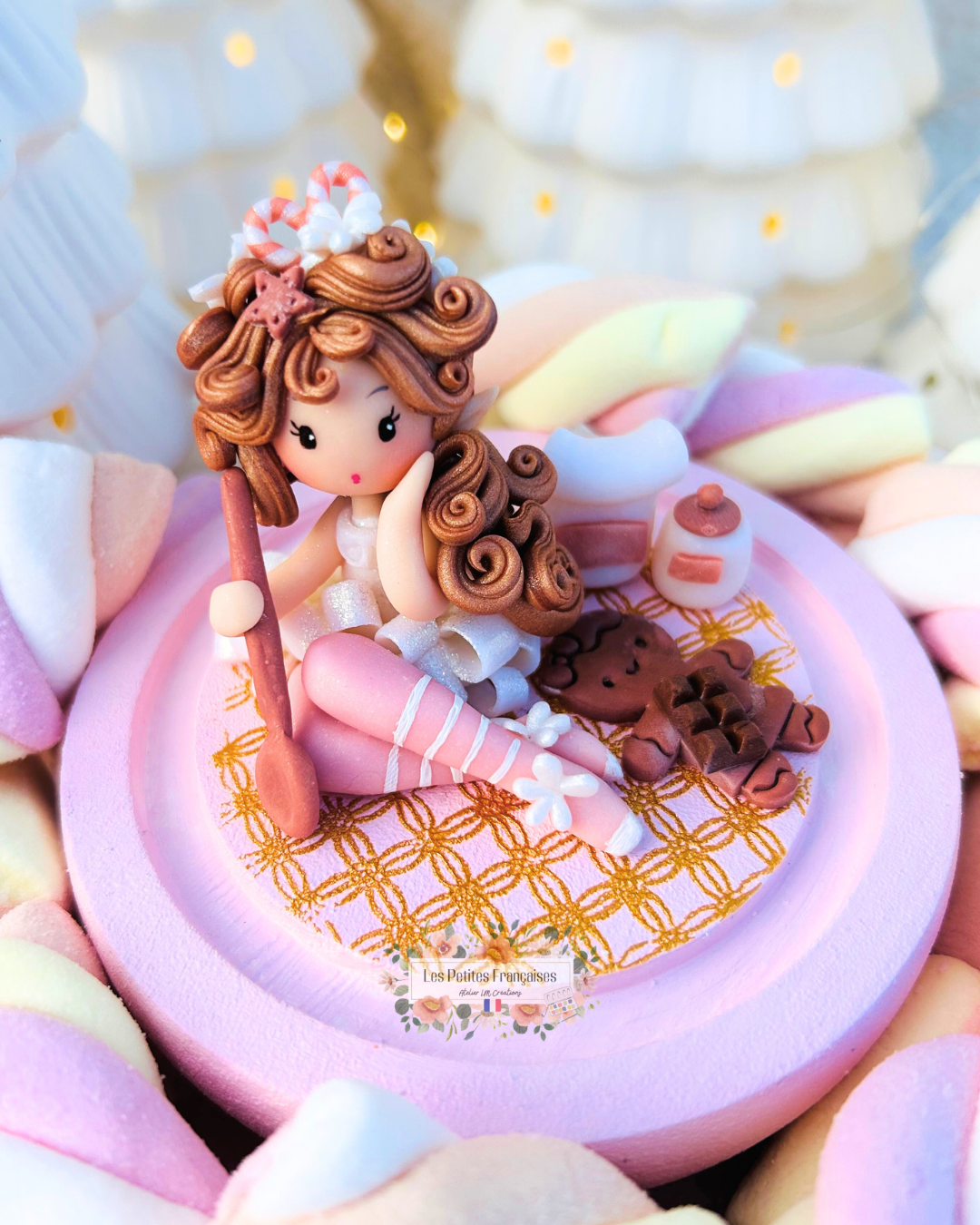 Calissa - Lutine Pâtissière - Sculpture d'Art Unique