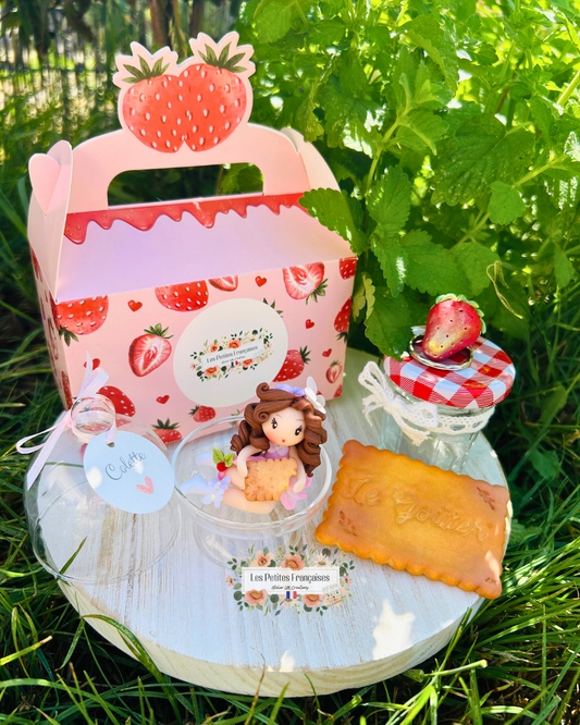 Coffret Cadeau Colette – Sculpture d'Art Unique sous Cloche - Biscuit & Porte-Clé