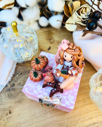 Louise - Boîte Poupée Automne - Sculpture d'Art Unique