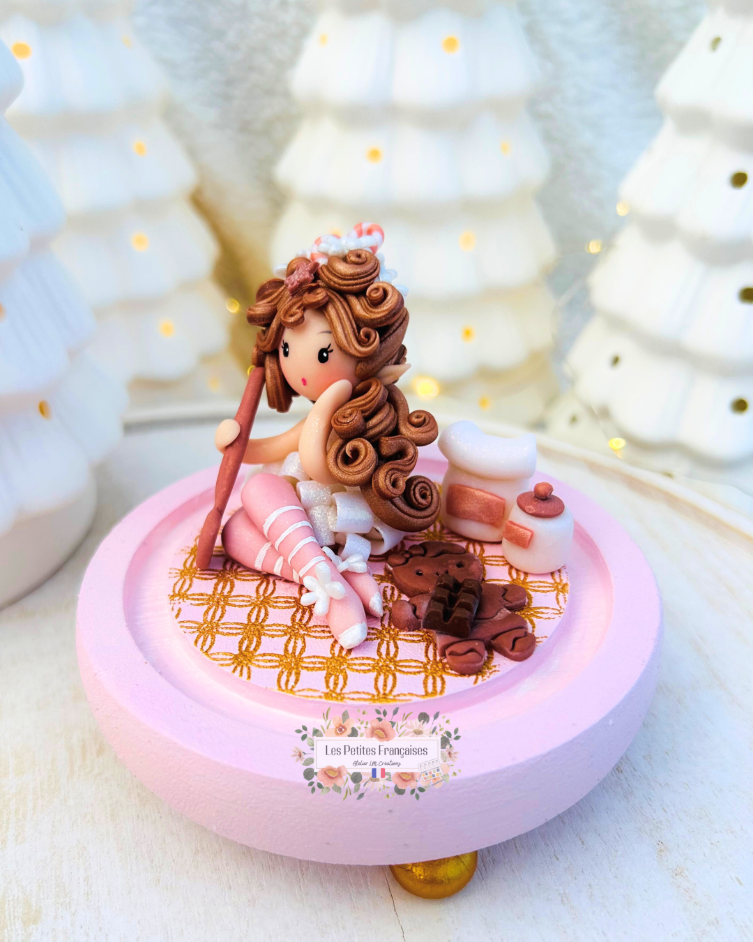 Calissa - Lutine Pâtissière - Sculpture d'Art Unique