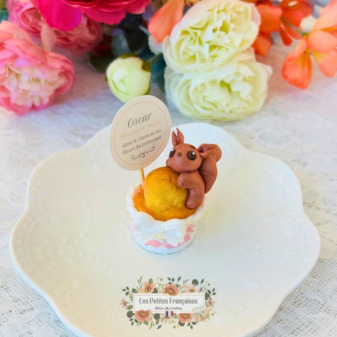 Oscar - Petit Écureuil Roux - Sculpture d'Art Unique