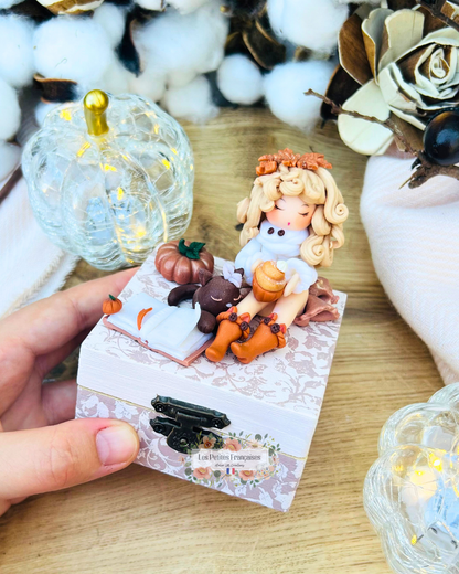 Émeline - Boîte Poupée Automne - Sculpture d'Art Unique