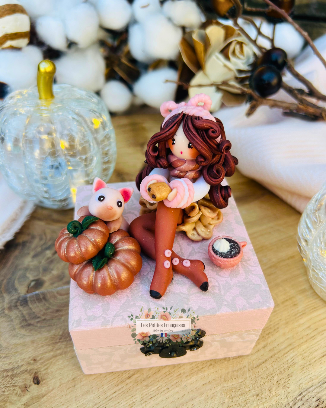 Mathilde - Boîte Poupée Automne - Sculpture d'Art Unique