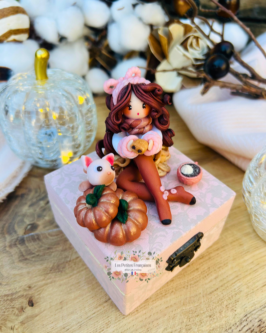 Mathilde - Boîte Poupée Automne - Sculpture d'Art Unique