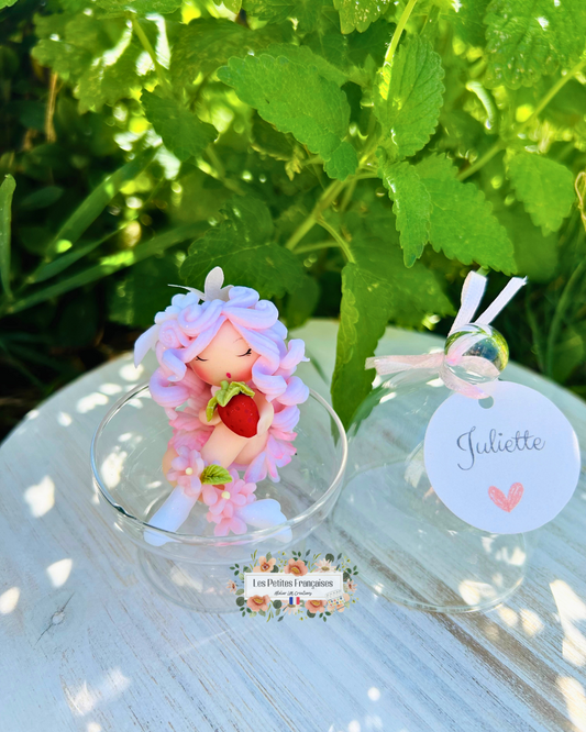 Coffret Cadeau Juliette – Sculpture d'Art Unique sous Cloche - Biscuit & Porte-Clé