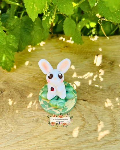 Hugo - Lapin Trèfle Porte-Bonheur - Sculpture d'Art Unique