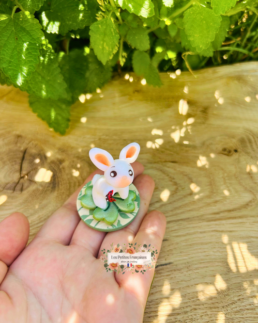 Gaspard - Lapin Trèfle Porte-Bonheur - Sculpture d'Art Unique