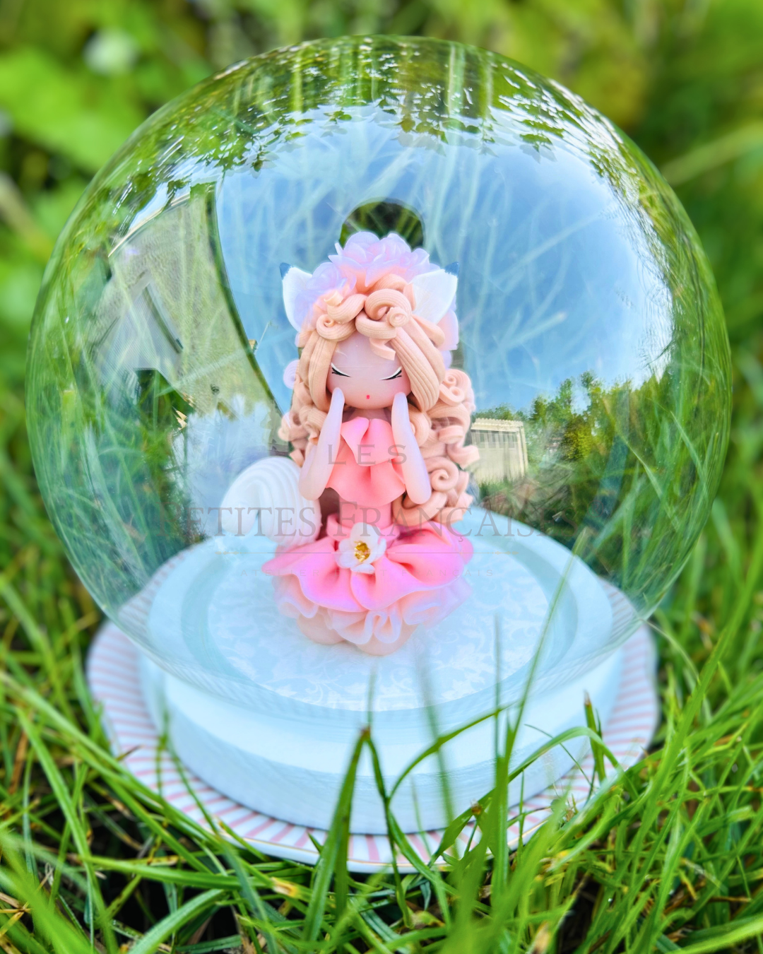Poupée artisanale Adeline renarde blanche figurine de collection fait main France, neige sapin hiver hermine, cadeau Noel hiver femme original, pièce unique 3/4, artisanat français Les Petites Françaises