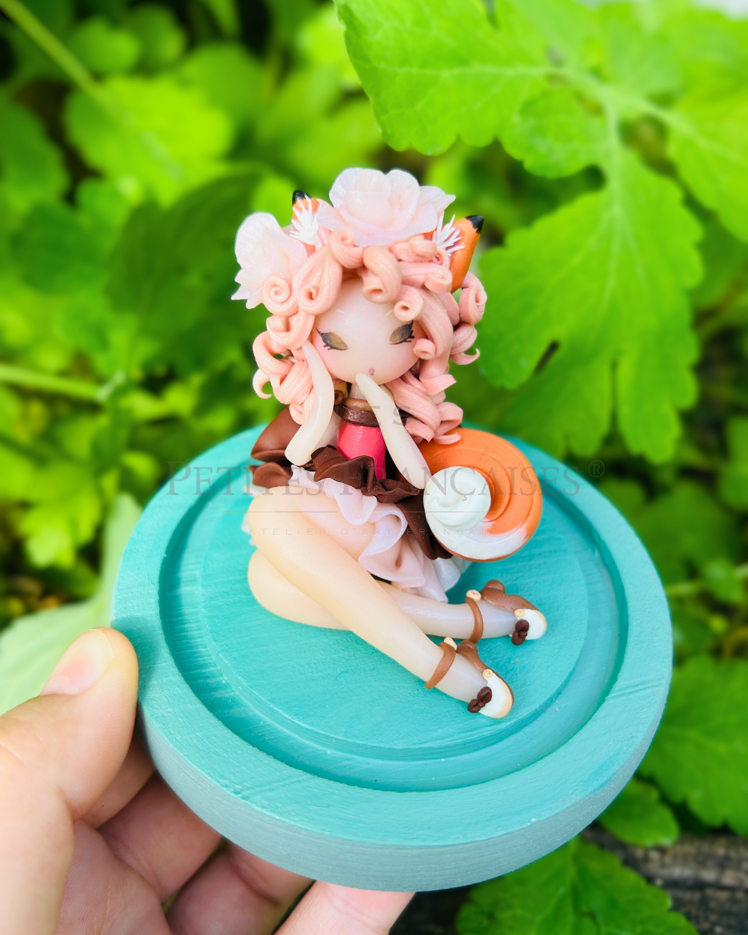 Poupée artisanale Astrid renarde figurine de collection fait main France, foret mousse doree renards automne, cadeau Noel automne femme original, pièce unique 1/4, artisanat français Les Petites Françaises