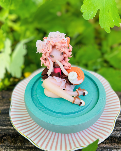 Poupée artisanale Astrid renarde figurine de collection fait main France, foret mousse doree renards automne, cadeau Noel automne femme original, pièce unique 1/4, artisanat français Les Petites Françaises