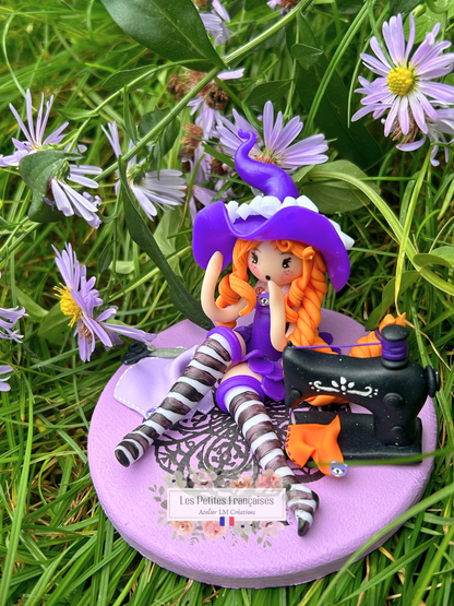 Caroline - Sorcière Couturière - Sculpture d'Art Unique