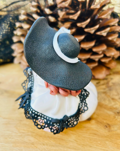 Poupée artisanale Garance figurine de collection fait main France, boucles roses dorees petales seches lierre automne, cadeau Noel femme original, pièce unique 4/5, artisanat français Les Petites Françaises