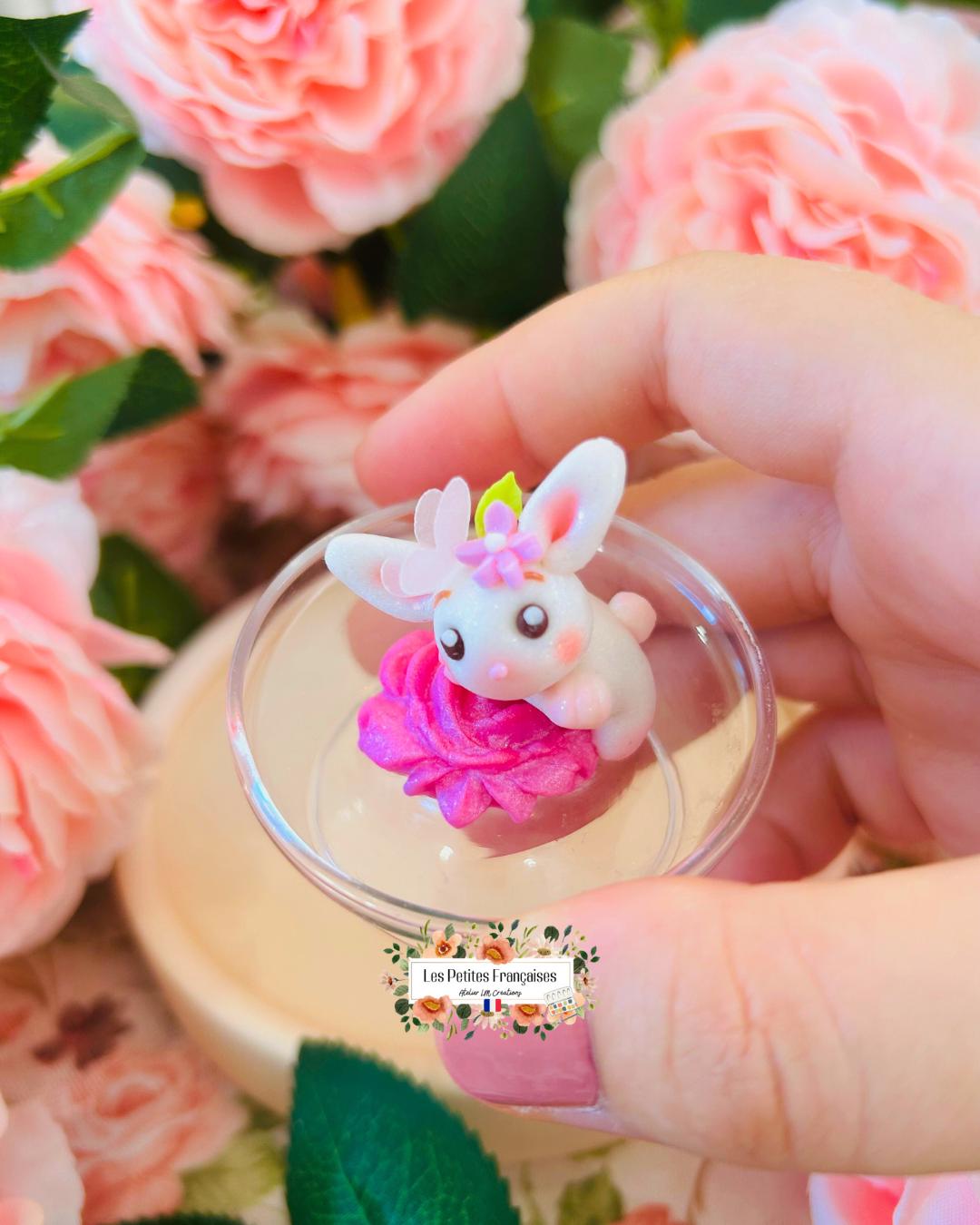 Églantine - Sculpture d'Art Unique - Sous Cloche