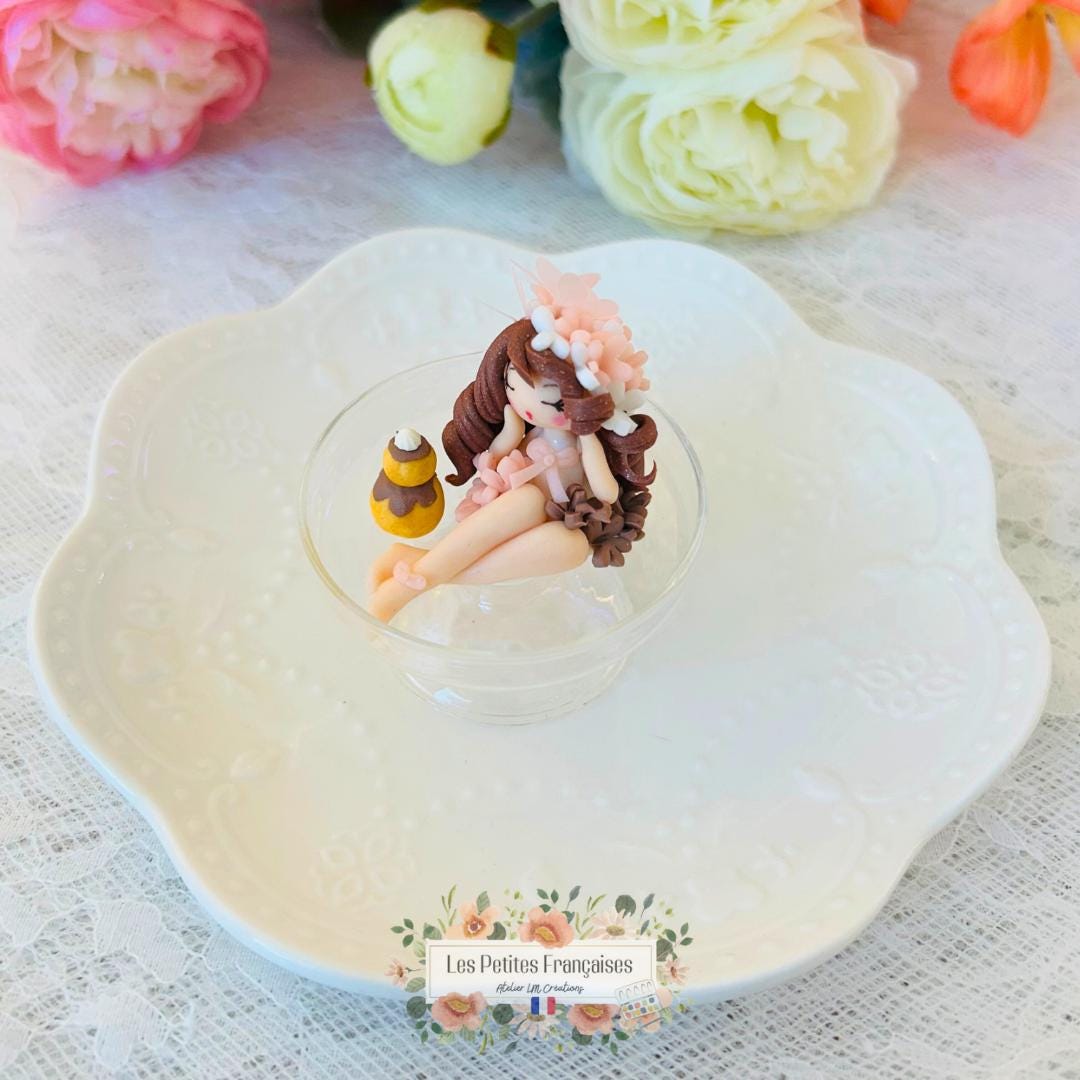 Constance - Sculpture d'Art Unique Parfumé - Sous Cloche