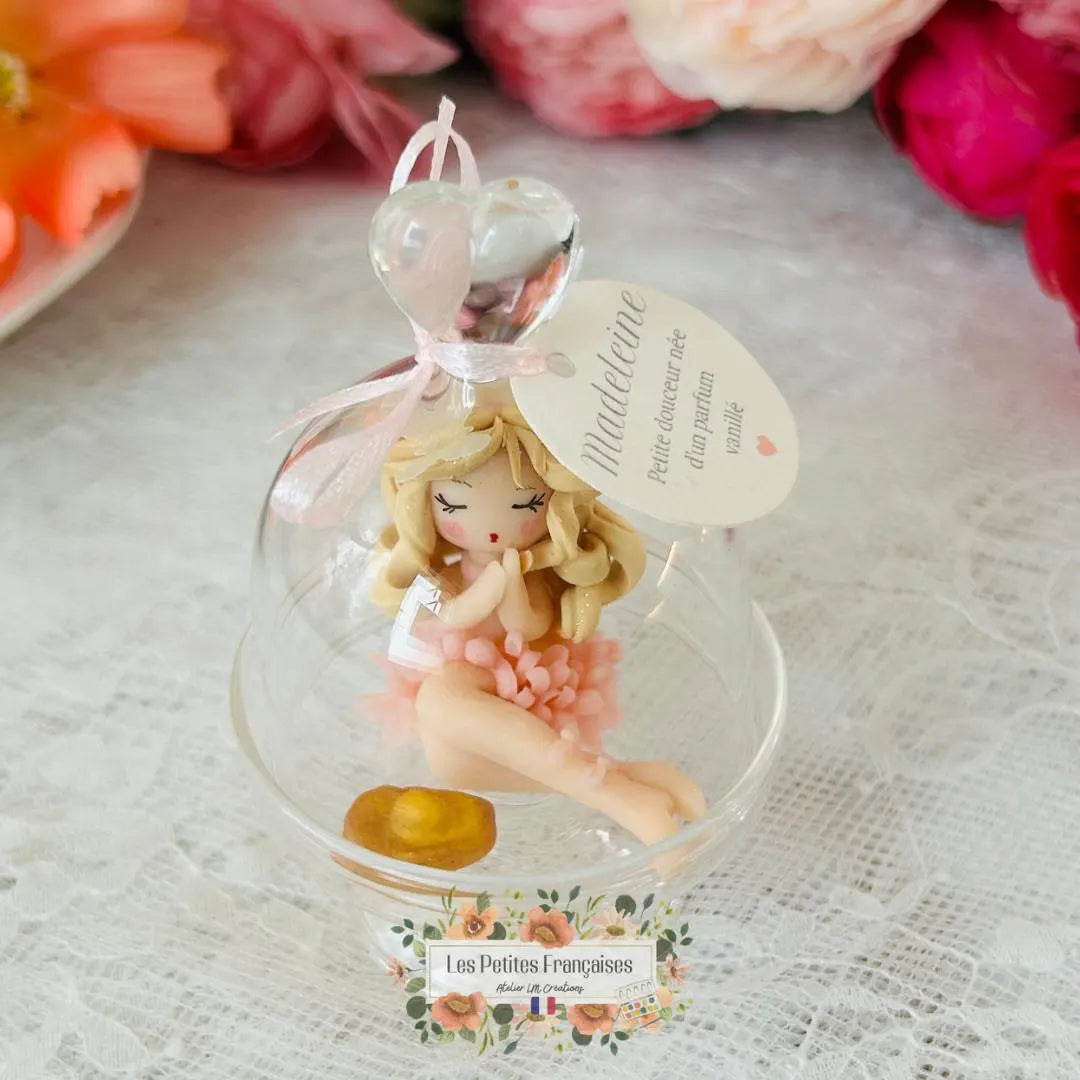 Madeleine - Sculpture d'Art Unique Parfumé - Sous Cloche